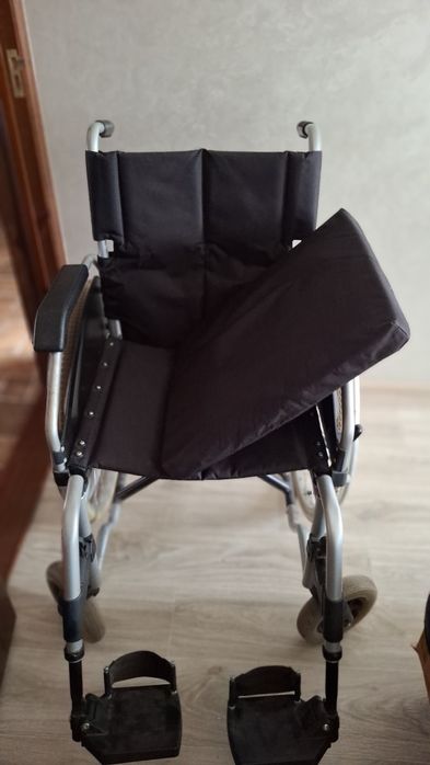 Коляска инвалидная