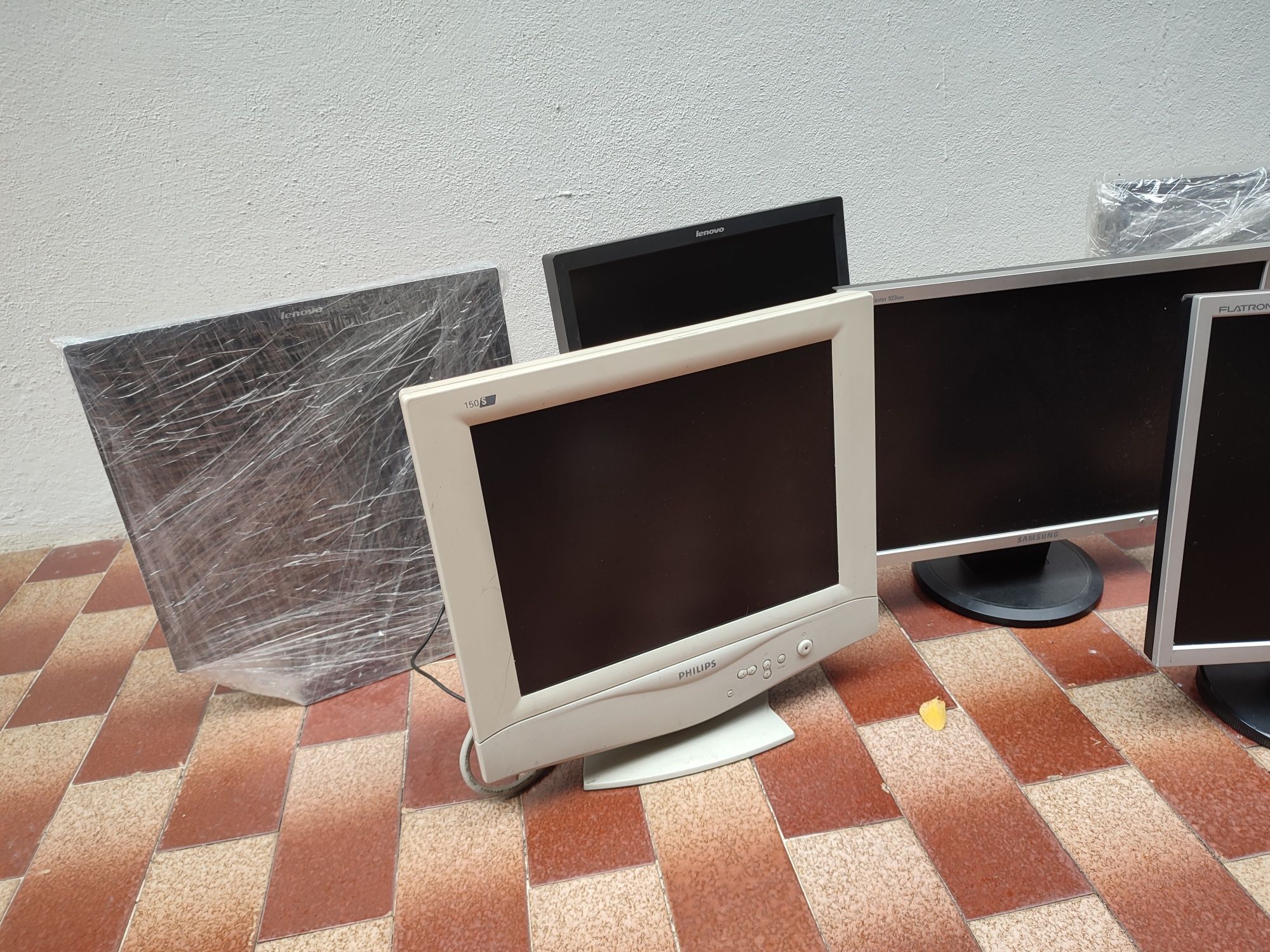Monitores Usado LG/Samsung/Lenovo/Philips