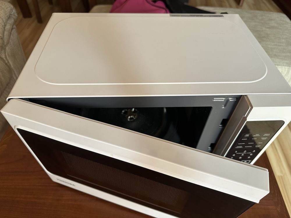 Kuchenka mikrofalowa Toshiba MM-EM20P(WH) – 800W
