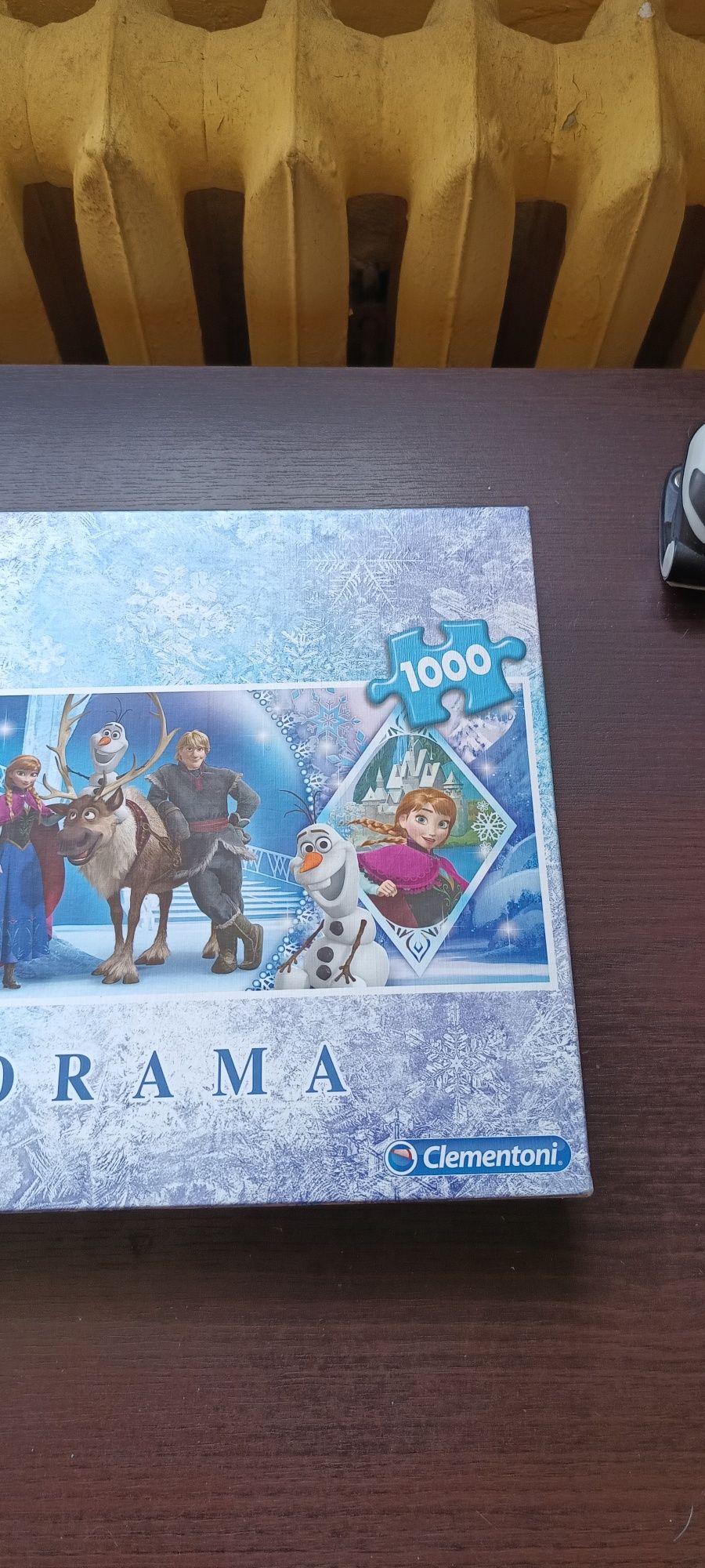 Puzzle 1000 sztuk .