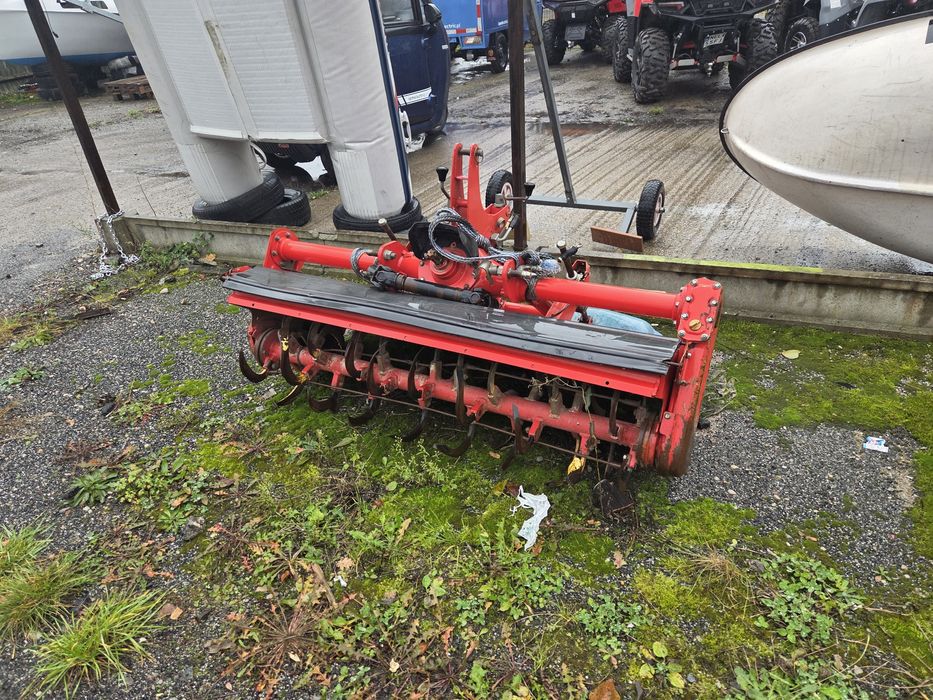 Glebogryzarką yanmar 140cm