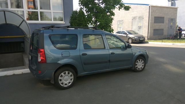 Продам Dacia Logan 7мест универ