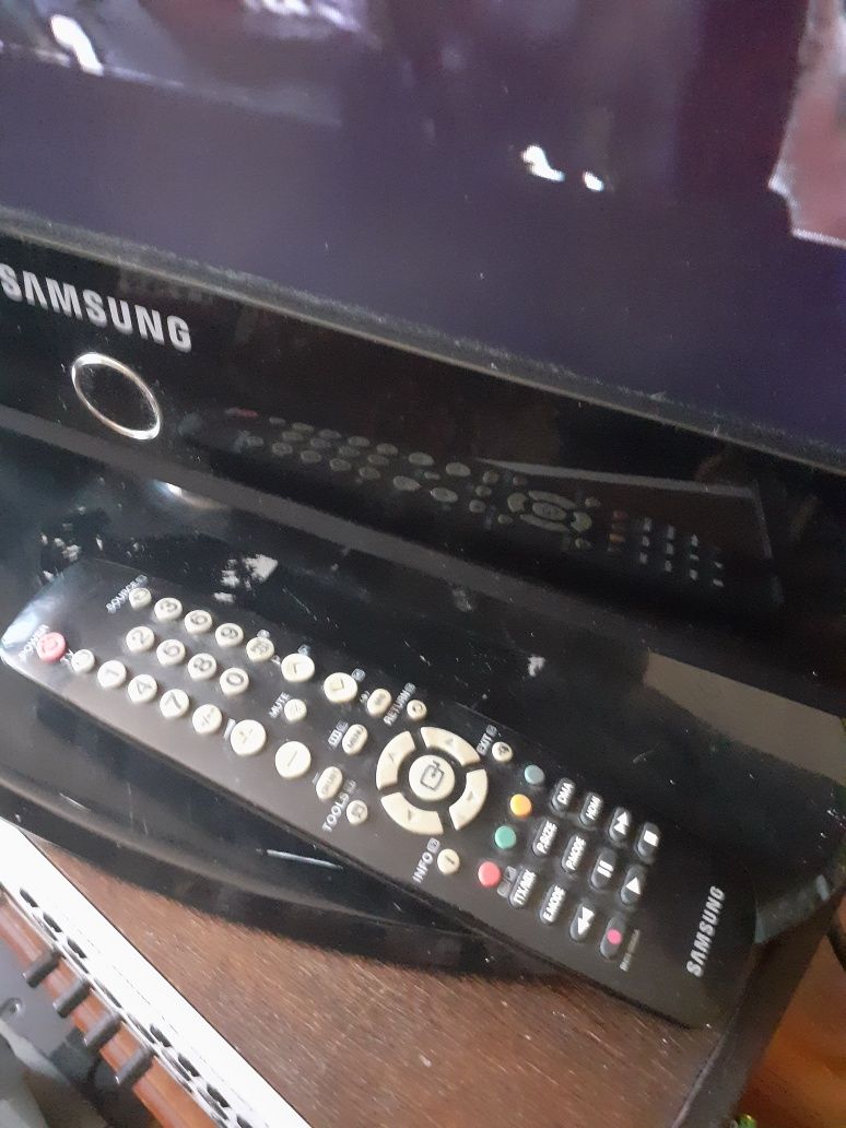 Telewizor LCD Firmy Samsung.