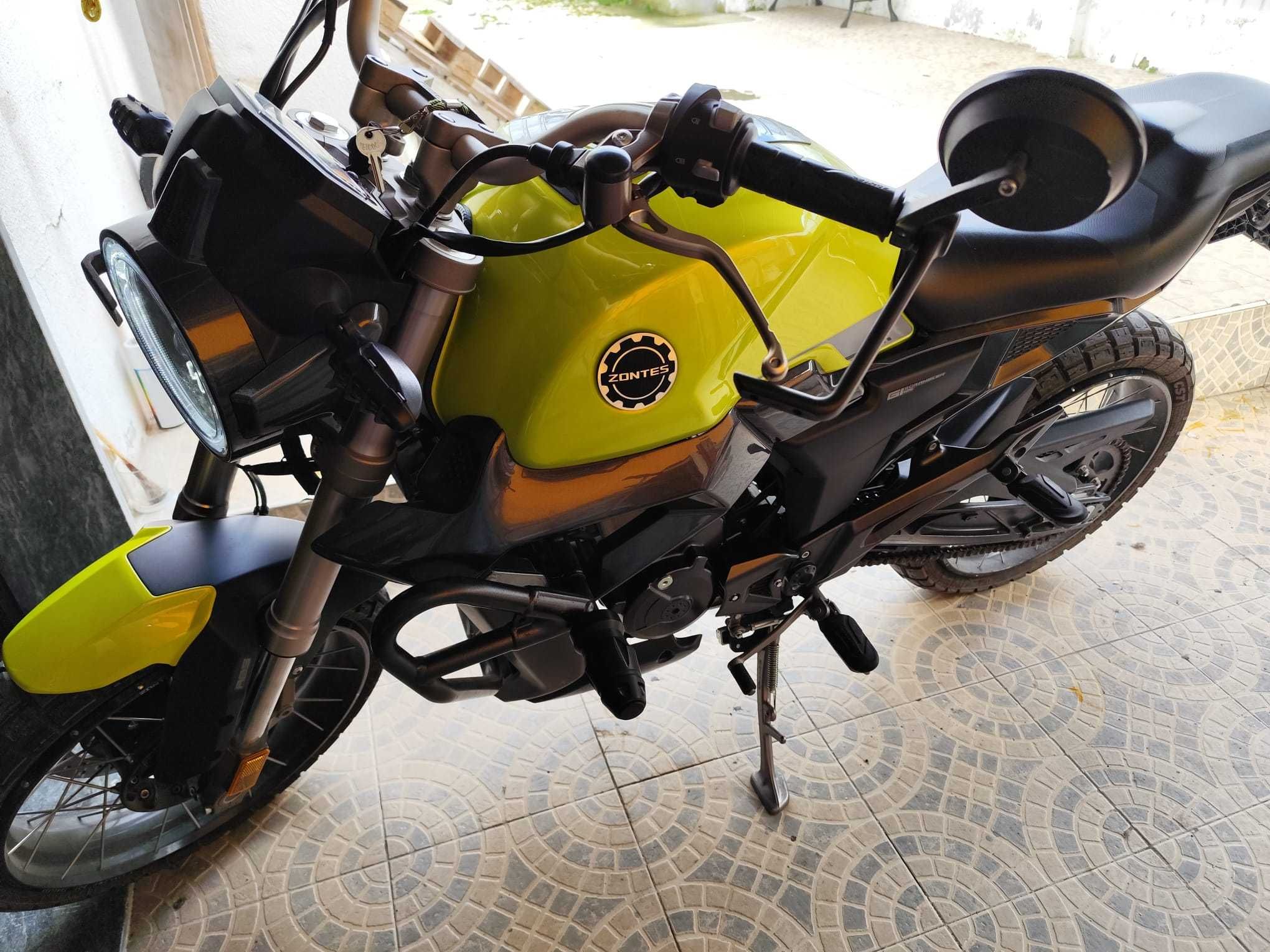 Mota Zontes ZT 125 G1X, como nova 2717Km