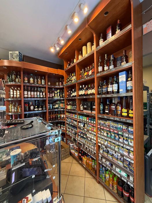 Odstąpię dobrze prosperujący sklep monopolowy w Skawinie