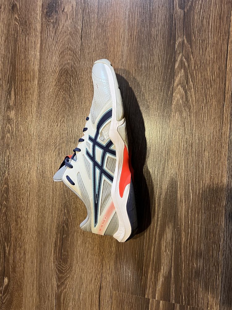 Кросівки Asics Gel-Blade 8 Glacier  р45. 28.5см.