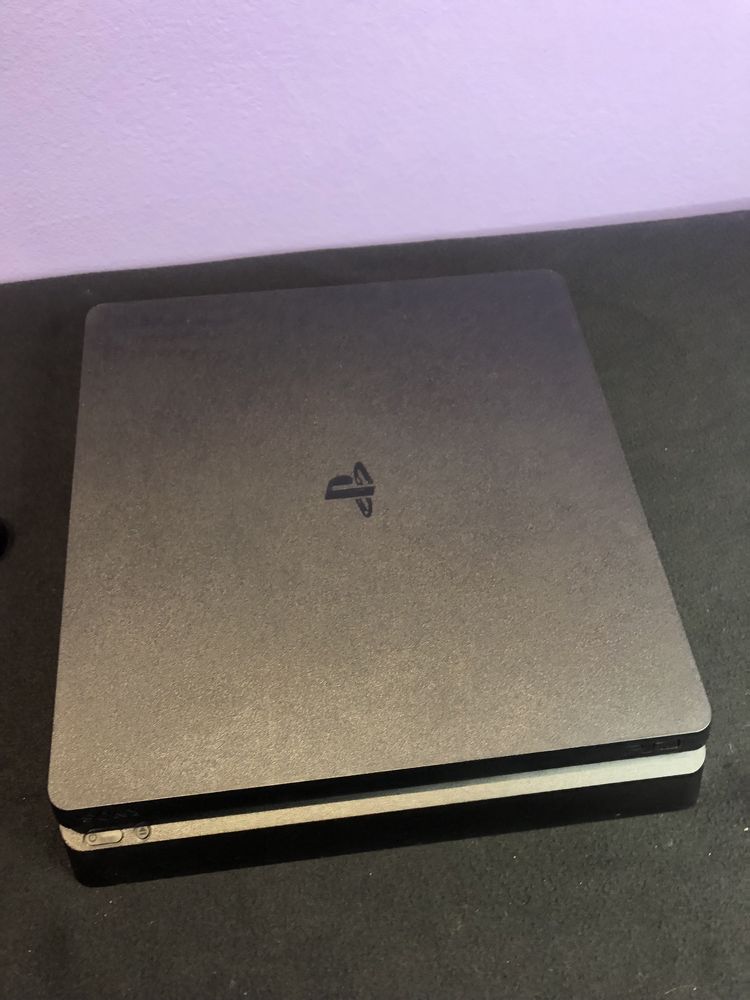 Playstation 4 slim (500gb)