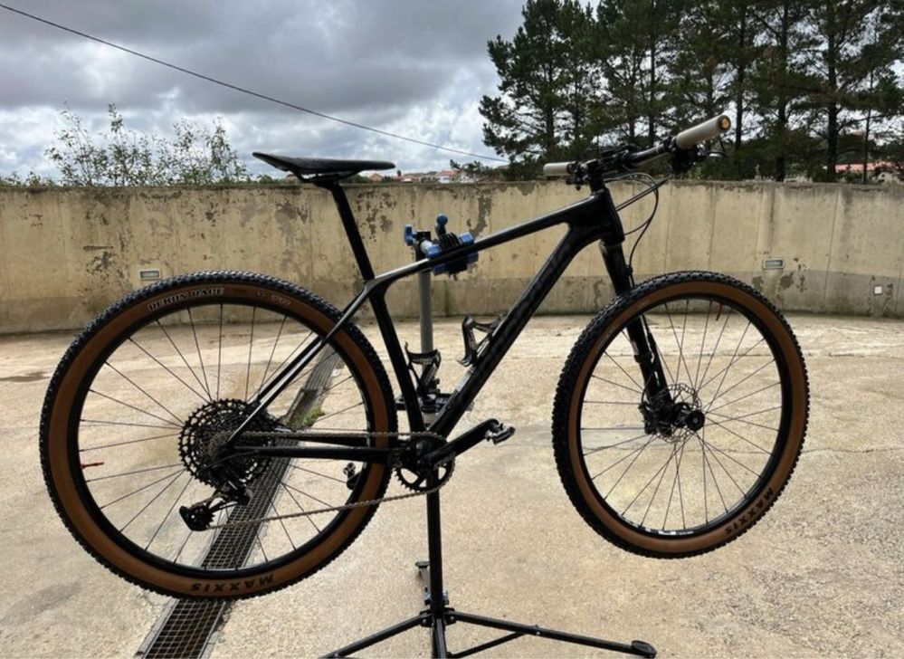 Bicicleta btt Cannodale lefty