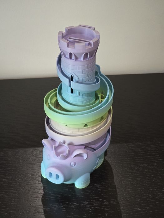 Porco Mealheiro com Pistas para Moedas