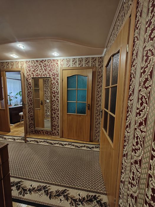 Продаж 3 кімнатна. Район Східний