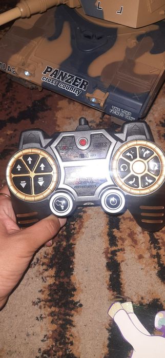 Танк на пульте управления