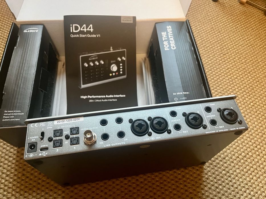 Placa de som Audient ID 44