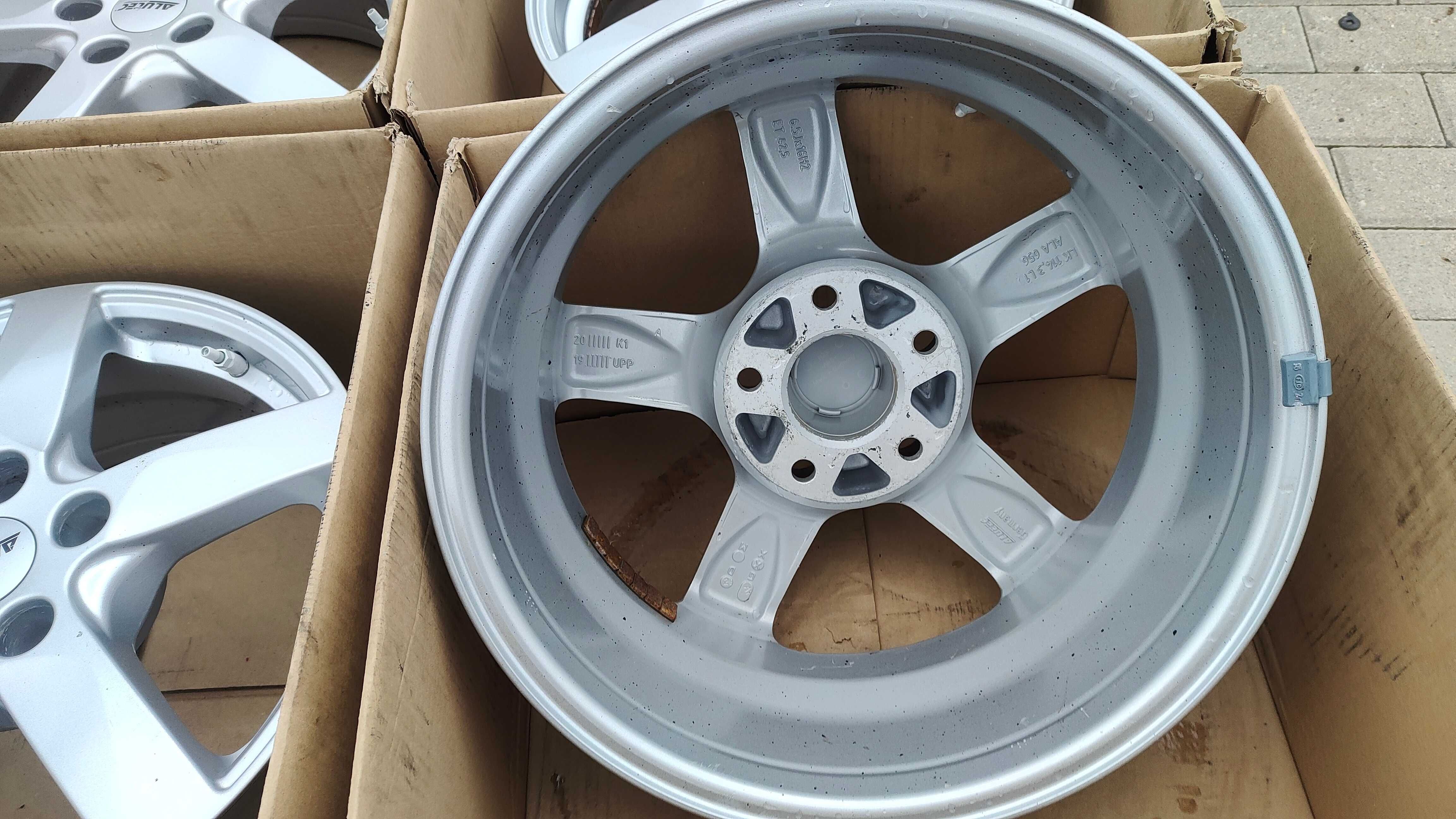 Felgi Aluminiowe 16 Cali 5x114,3 Czujniki Toyota Mazda Hyundai