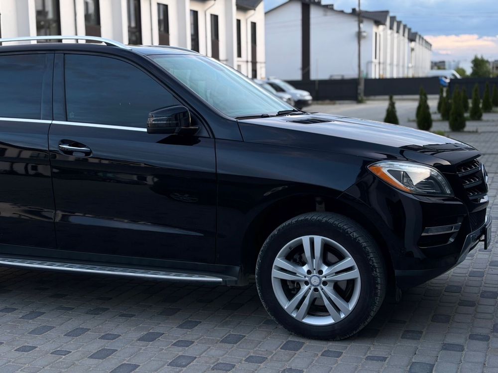 Продається мерседес ML 2013 авто в дуже гарному стані