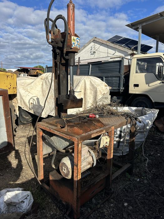 Descascador de Cortica/Rachadores/ Descortiçador/ Cortiça