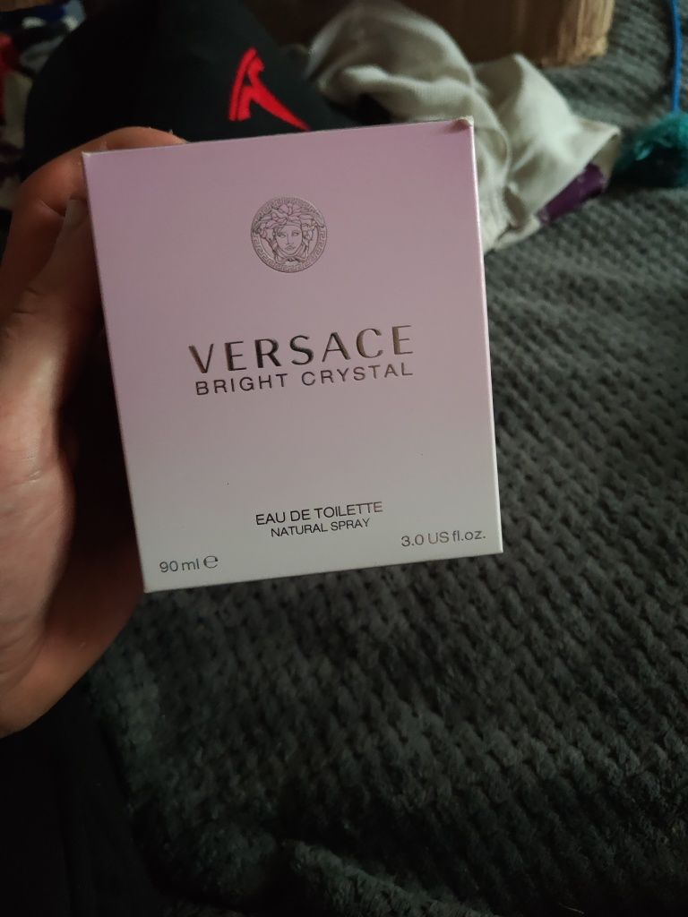 Sprzedam nowy perfum Versace bright crystal