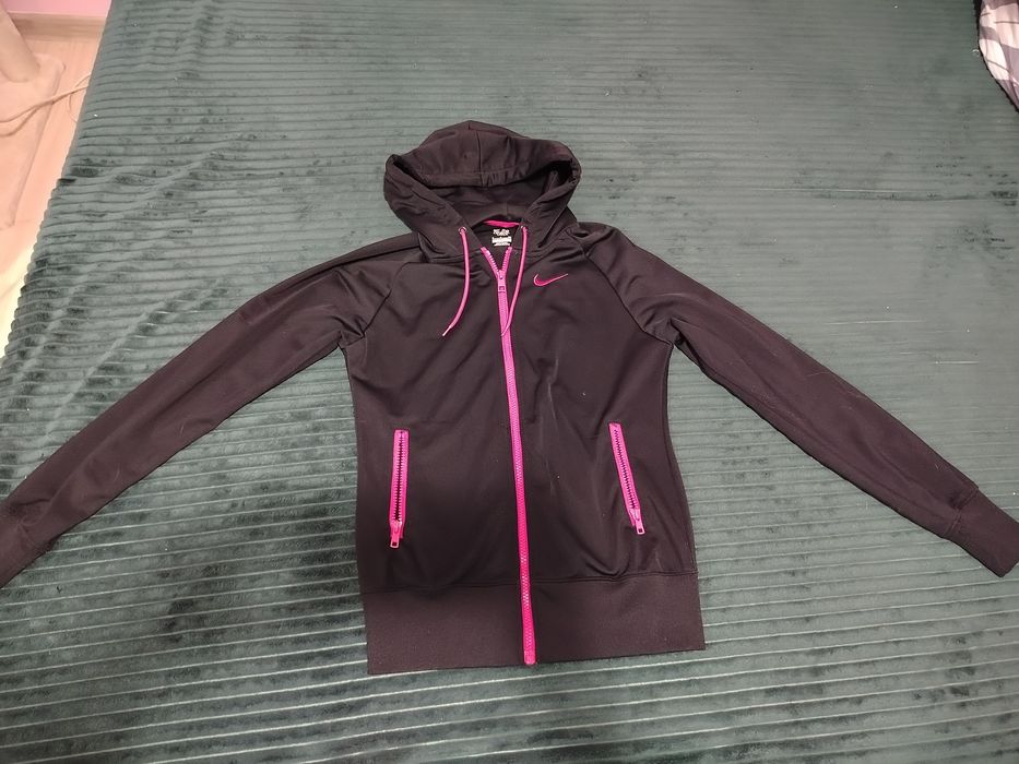 Bluza czarna z kapturem Nike