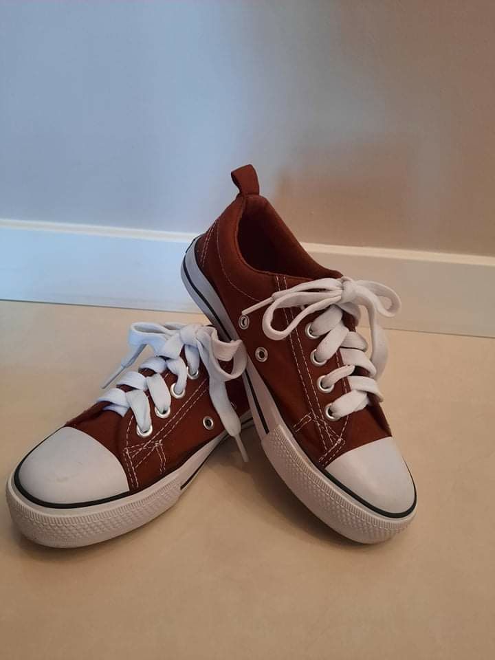 Buty trampki rozmiar 33