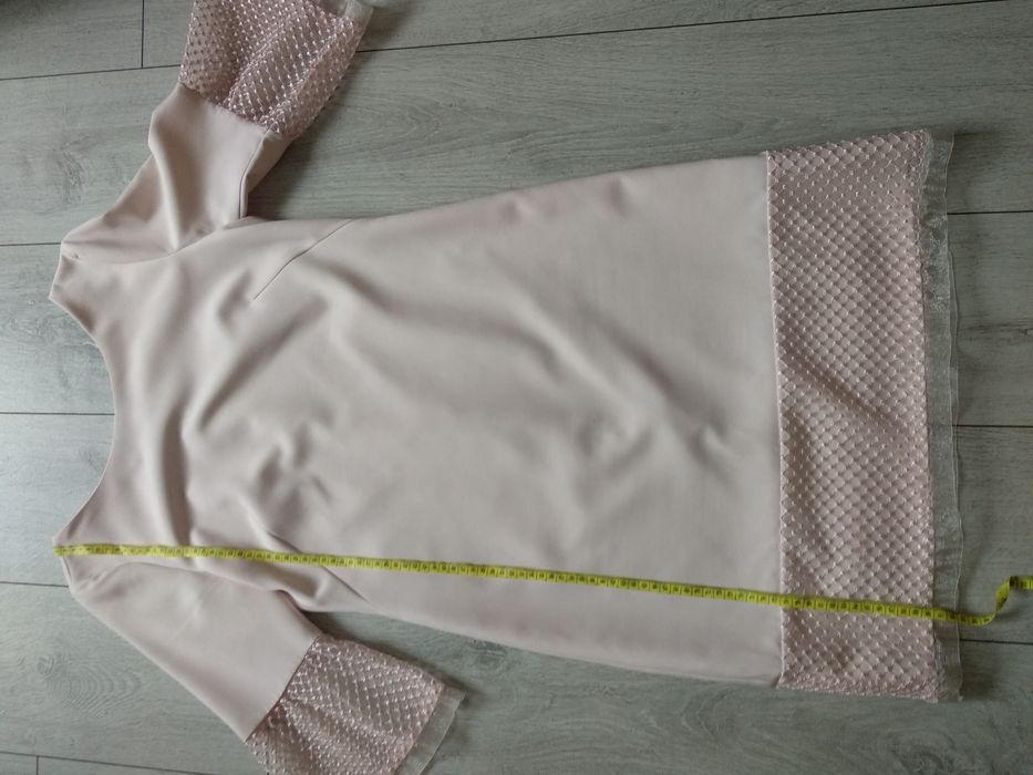 Sprzedam sukienkę elegancka brudny róż 38