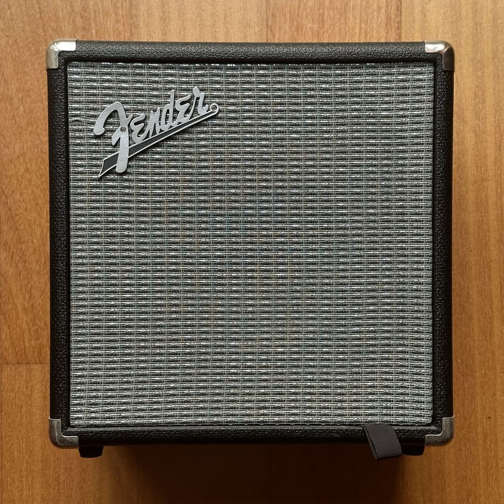 Amplificador Fender Rumble 15