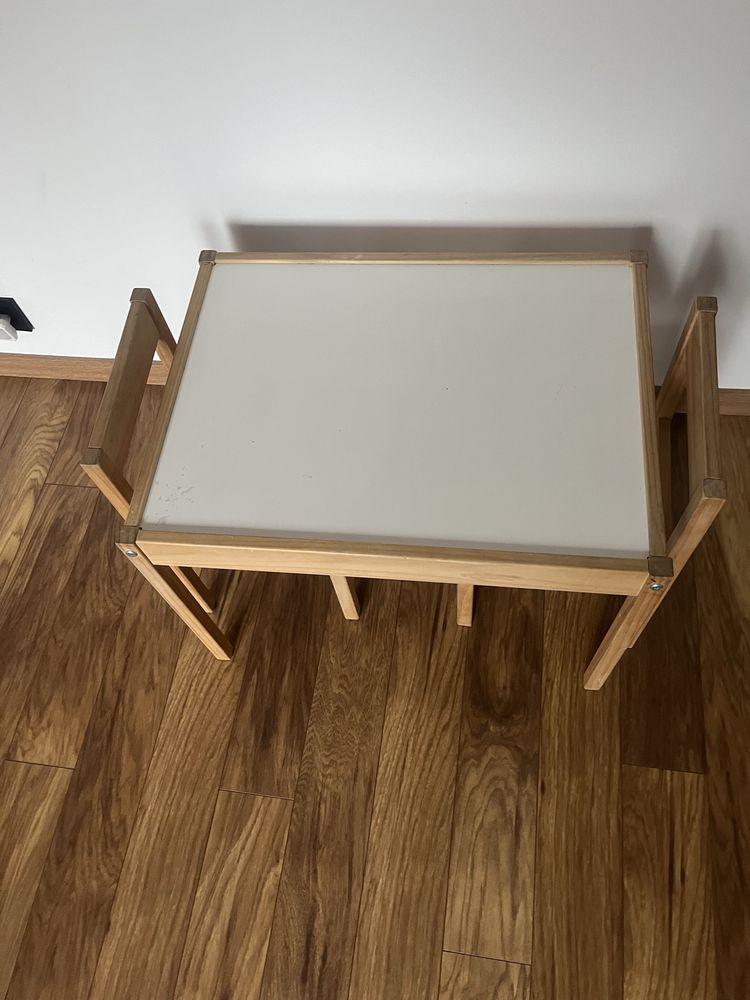 Stolik ikea dwa krzesełka
