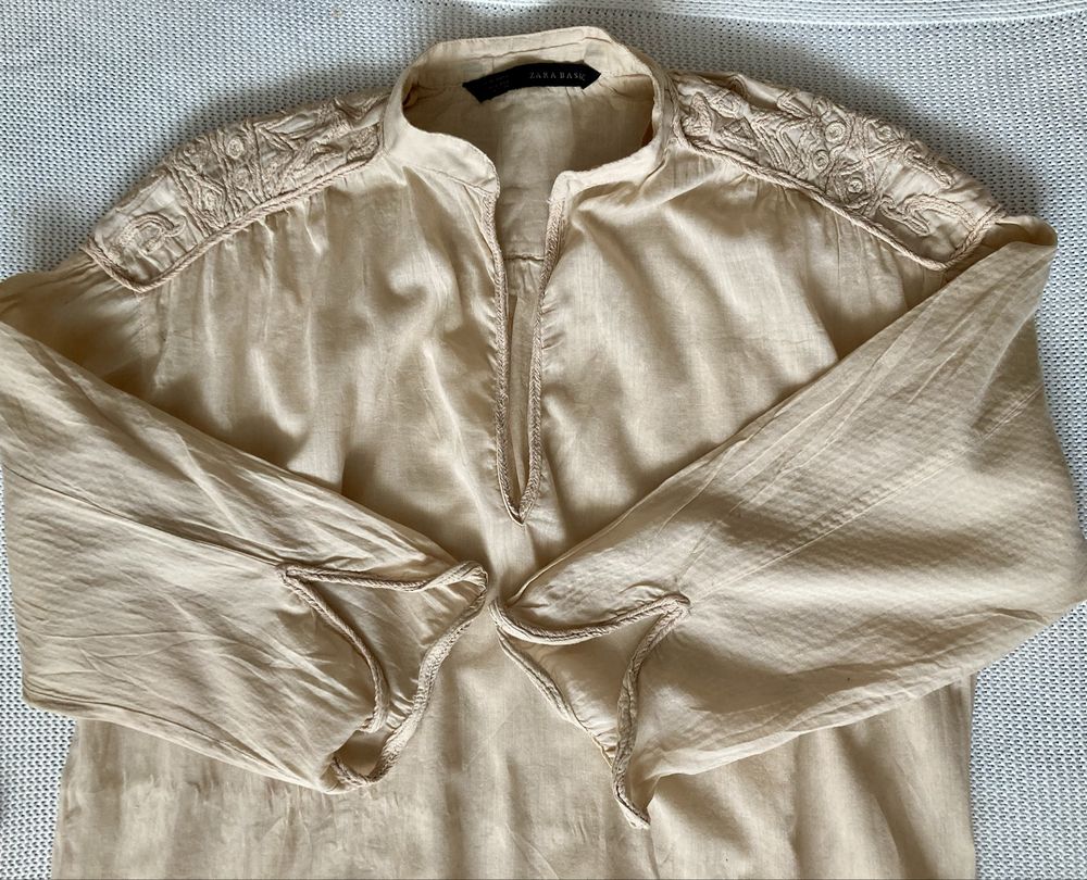 Koszula z lekkiej bawełny bluzka z haftem 36 S beżowa cielista