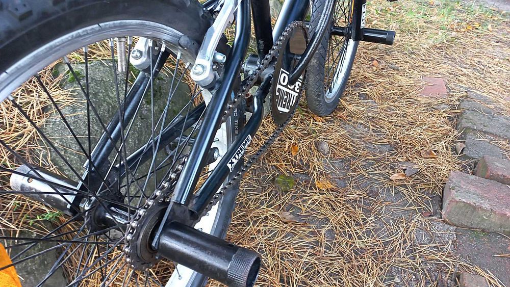 Rower Młodzieżowy BMX Avigo Xtreme do Skakania Rotor 360 4 Pegi 20