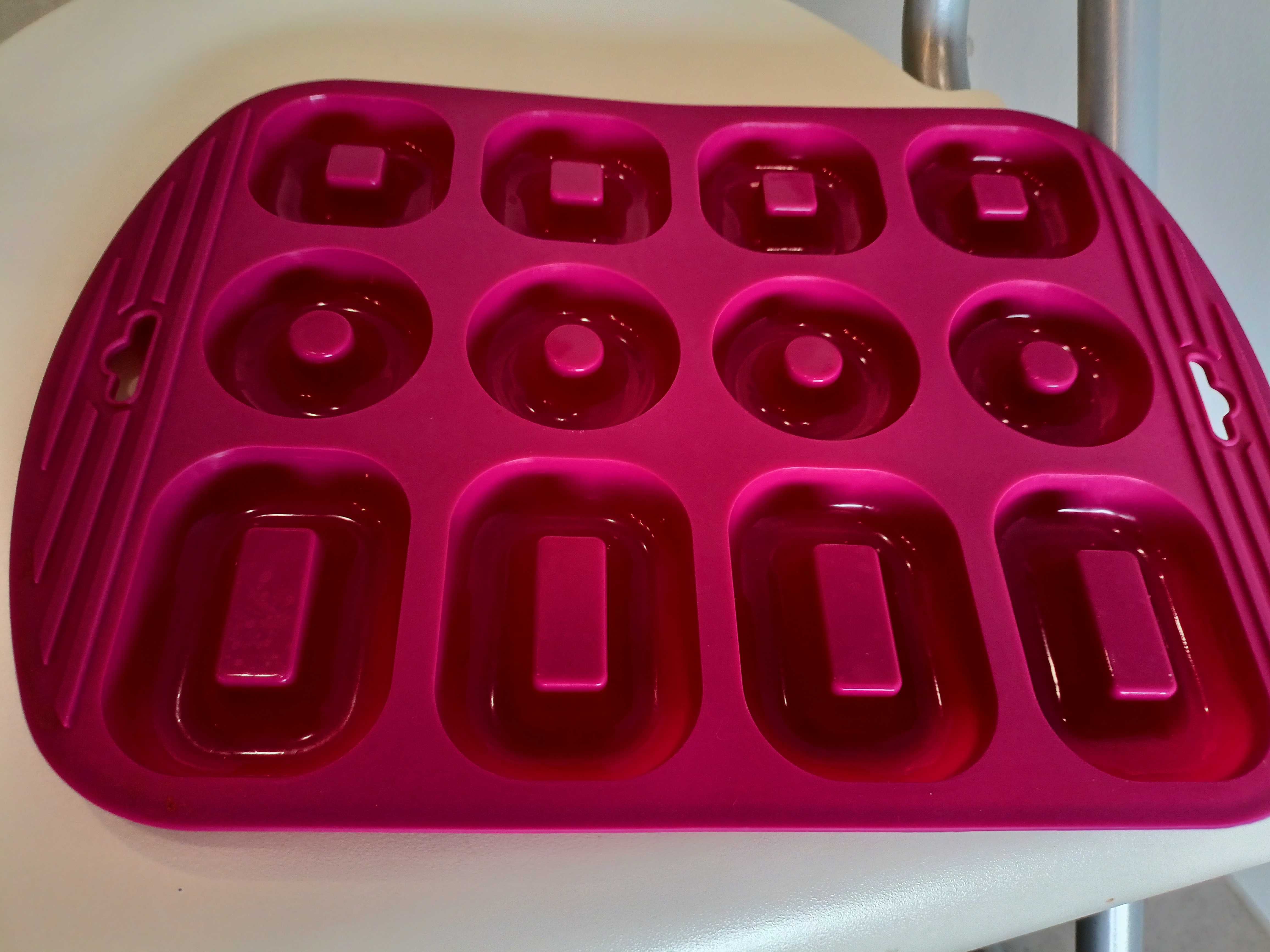 Foremki na ciasta -silikonowe zestaw