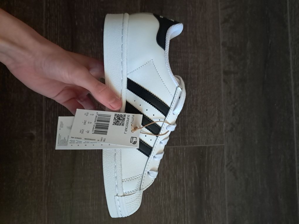 Оригінальні білі шкіряні кросівки Adidas Superstar / від 36 по 40 EU