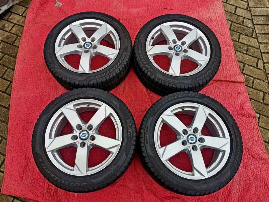 KOŁA zima 17'  VOLVO V60 S60 S80 V70 - 5x108 - 225/50/17 - Pirelli