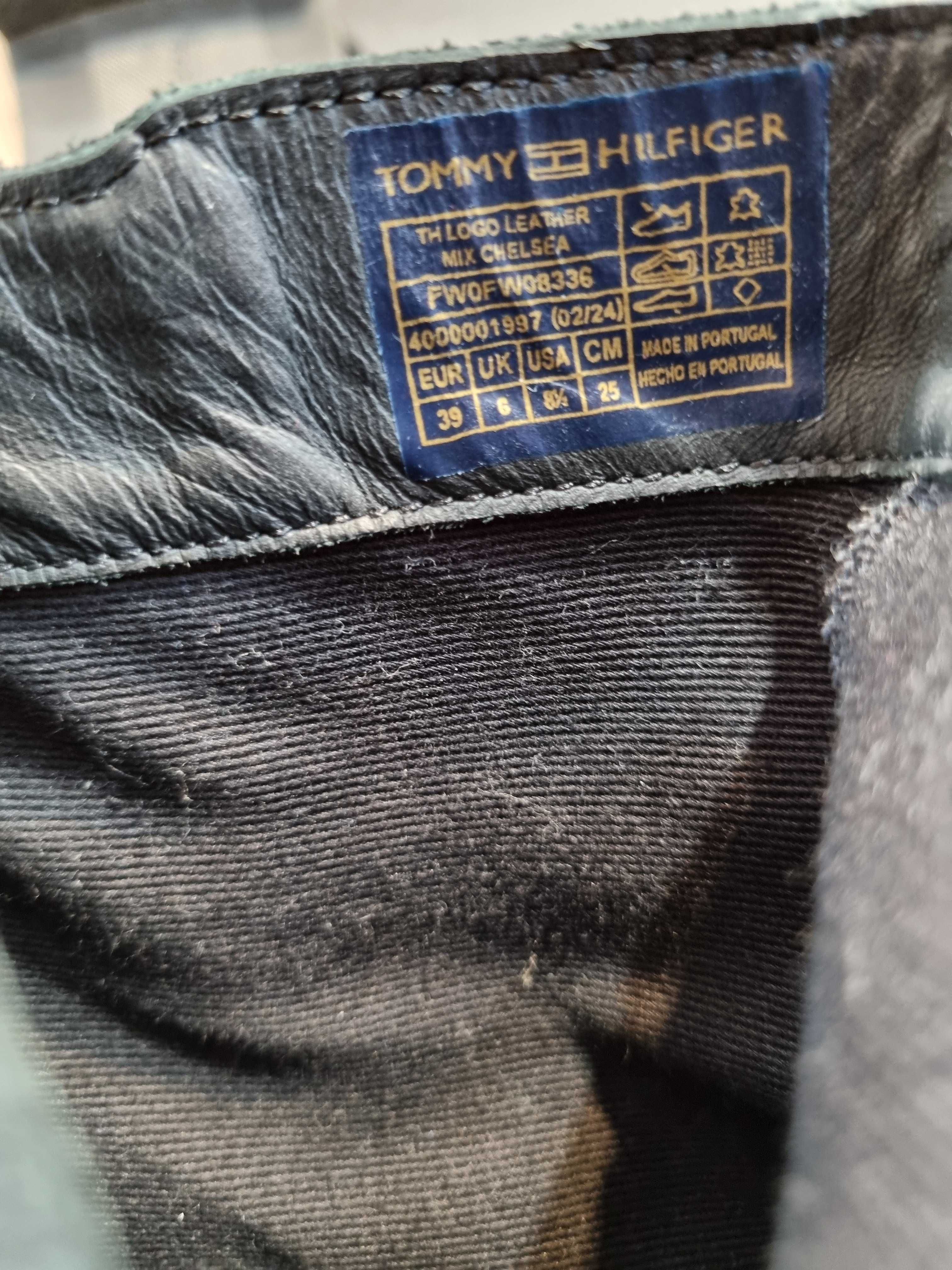 Czarne botki Tommy Hilfiger TH Logo Leather, 39