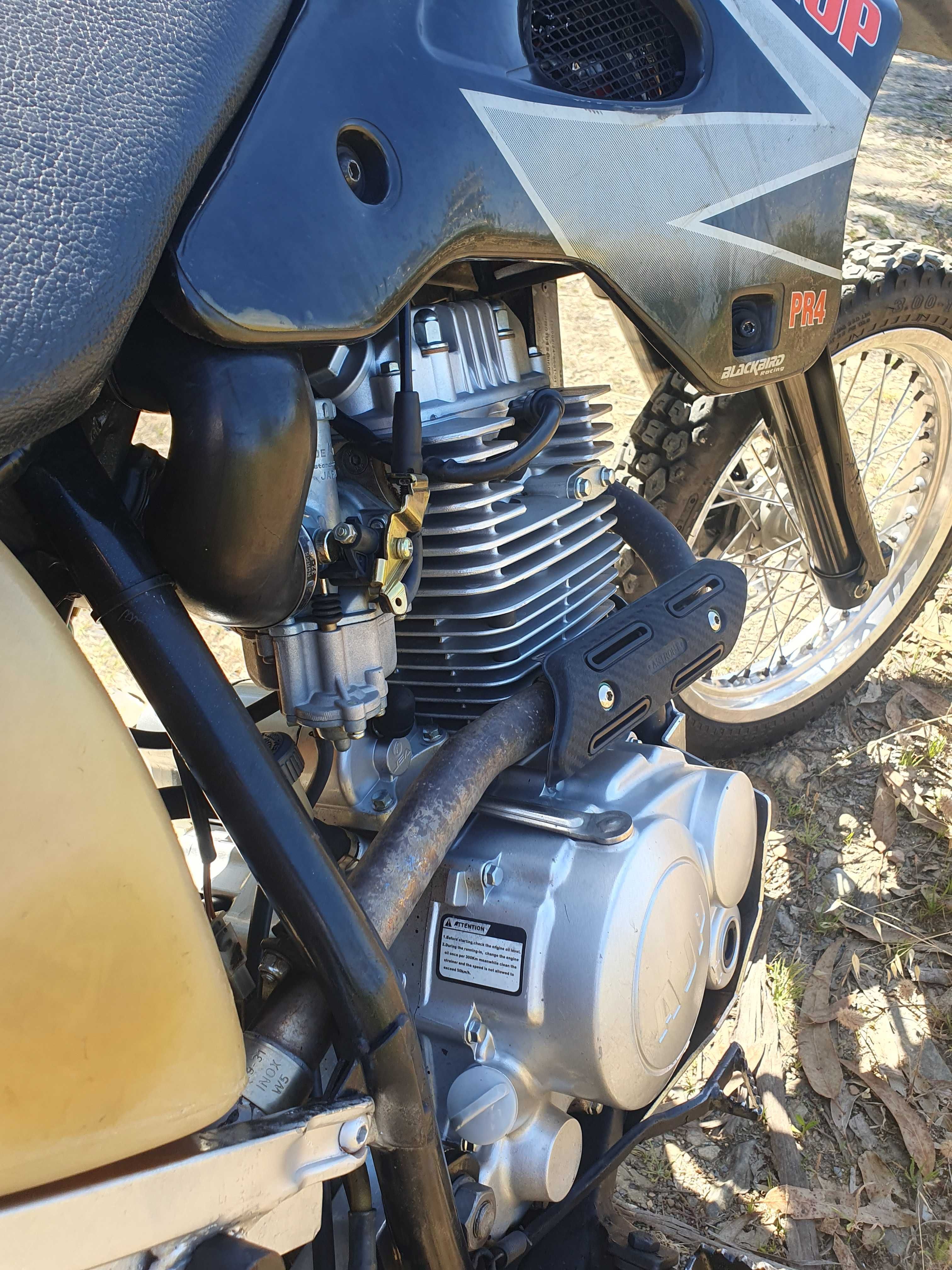 AJP PR4 200/240cc 2008 35.000kms
