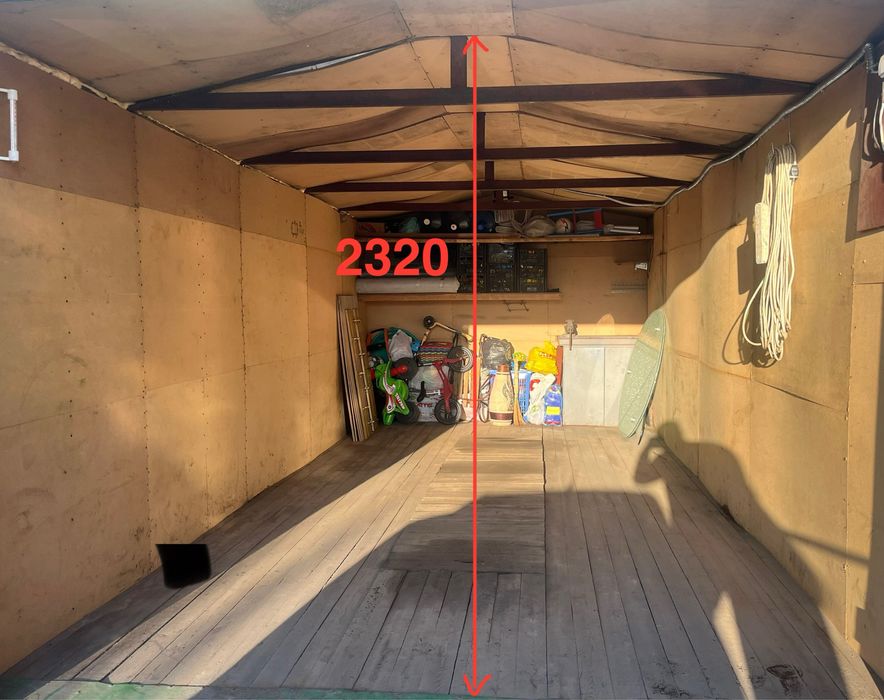 Продам гараж, без місця, самовивіз.