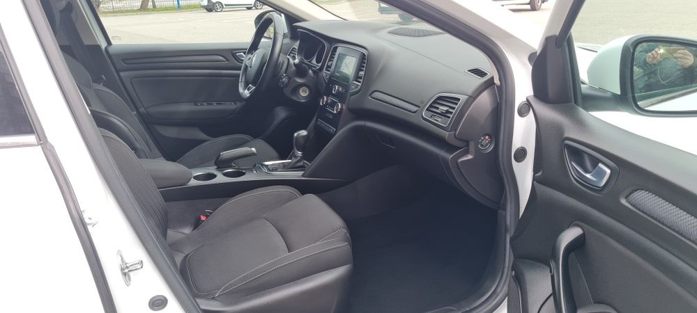 Renault Megane Sedan. ОФІЦИАЛ