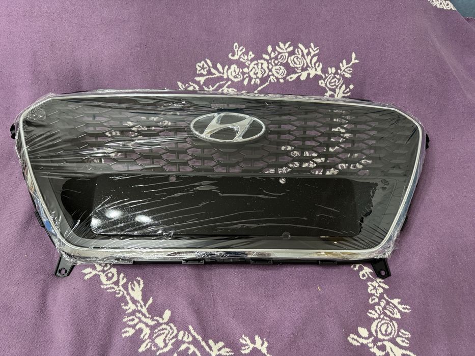Решетка радиатора Hyundai Sonata LF hybrid