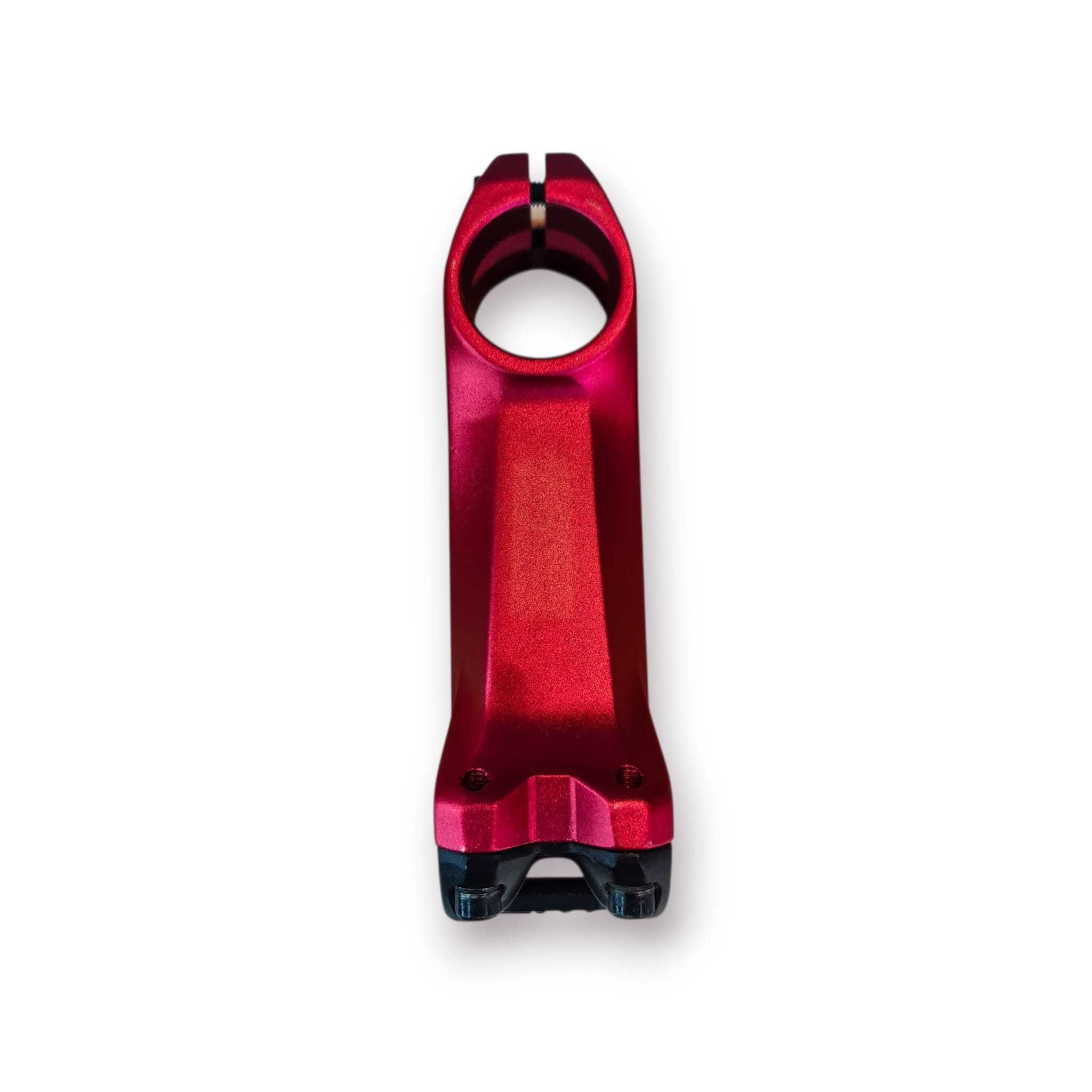 Avanço FUNN STRYGE 31,8 – ~70 mm – 7° (Riser) – Vermelho anodizado