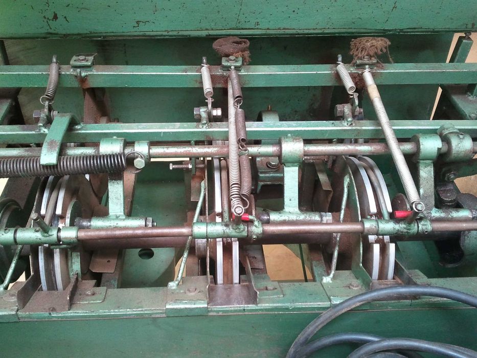 Máquina cortar rolhas cortiça - 3 facas