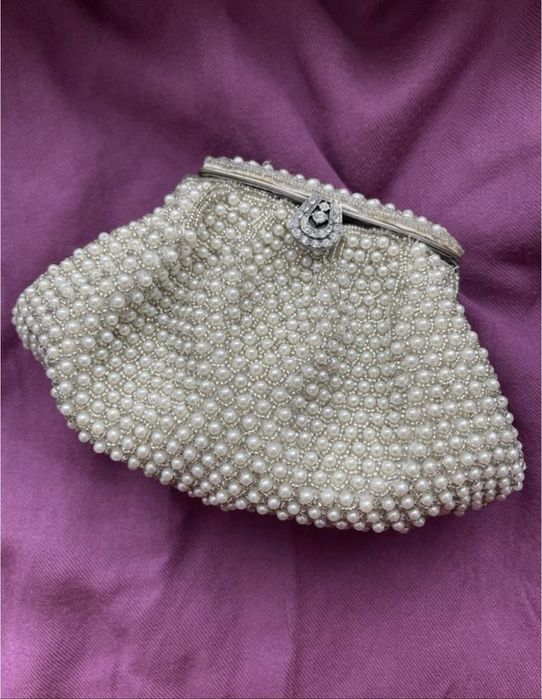 Вінтажна сумочка з перлами