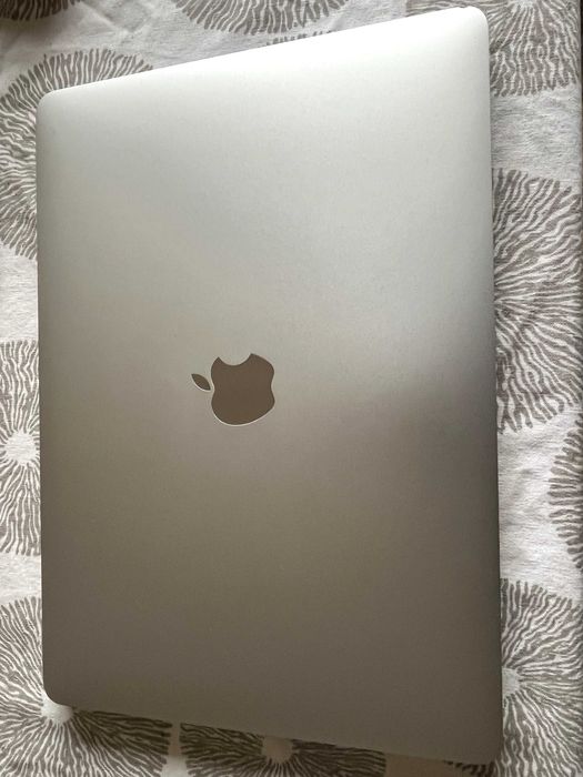 MacBook Pro 13-inch, M1, 2020 (16GB)