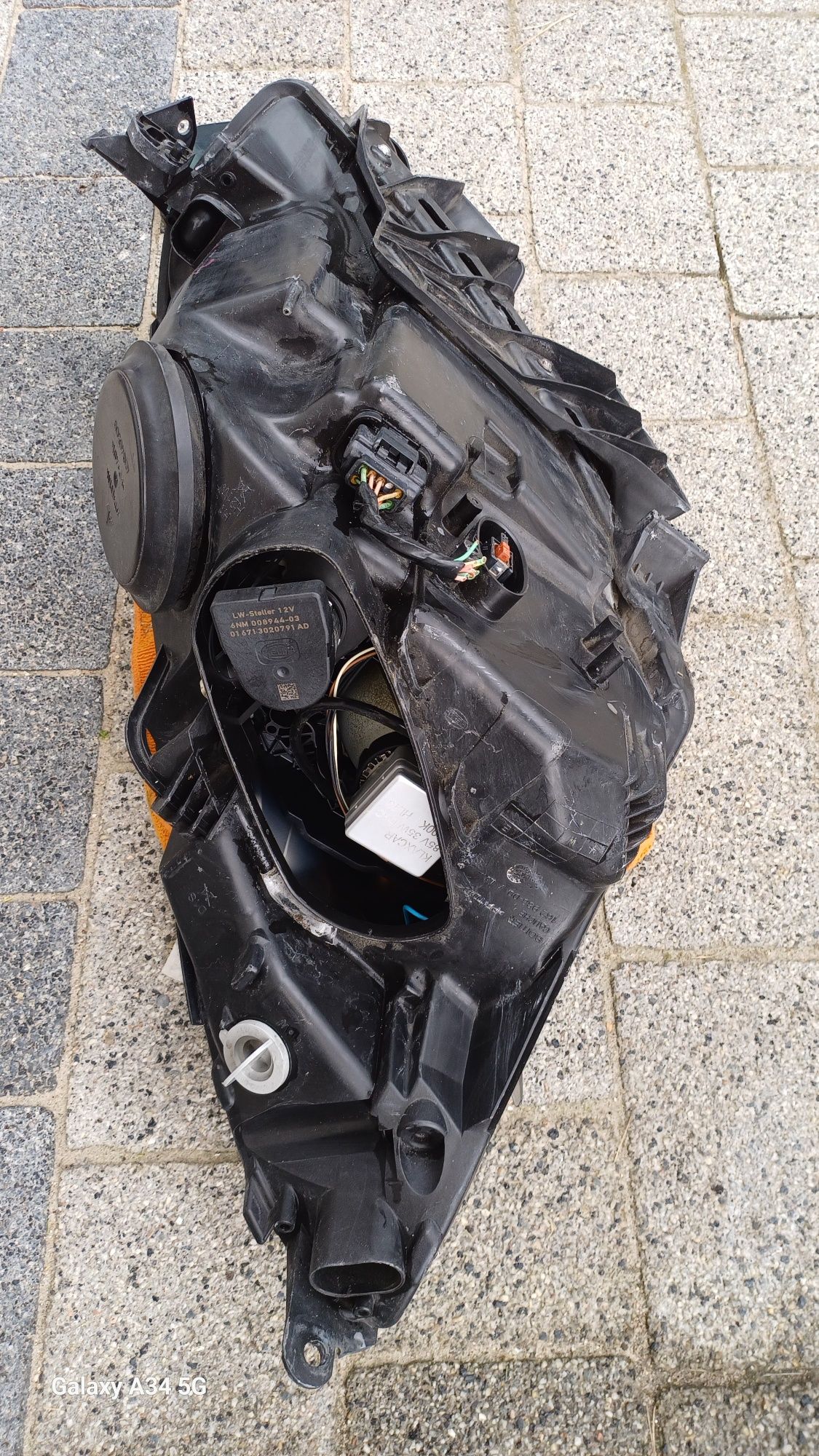 Lampa przednia lewa citroen C4 Picasso l xenon