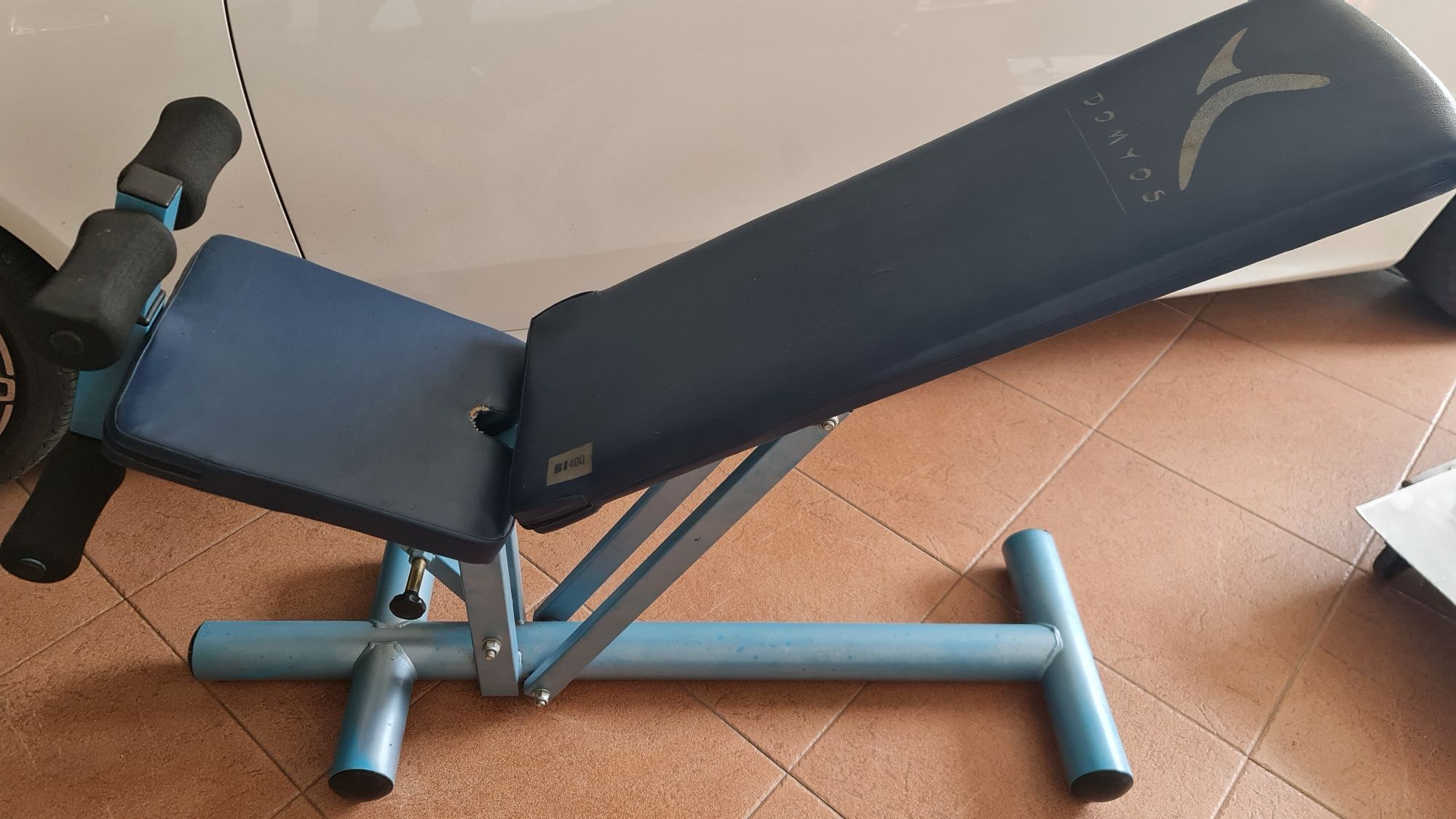 Maquina aparelho musculacao  pesos