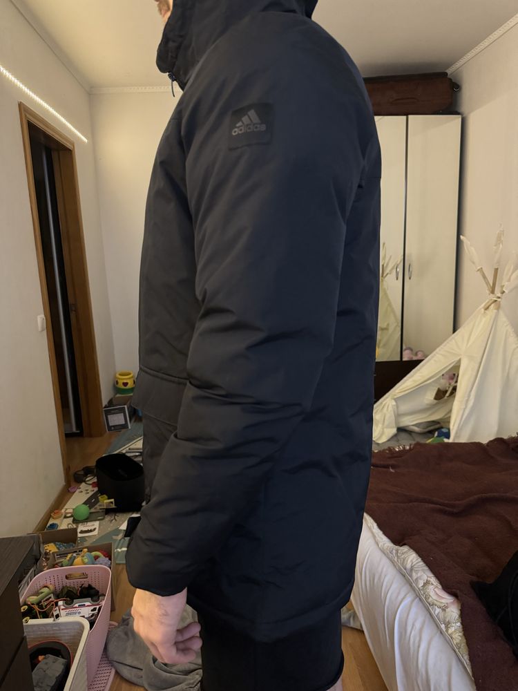 Зимова куртка adidas