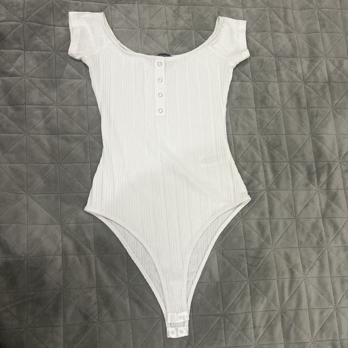 Боді жіночий білий