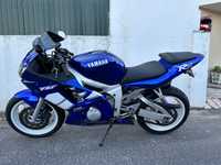 Yamaha R6 (limitada a 25kw de livrete)