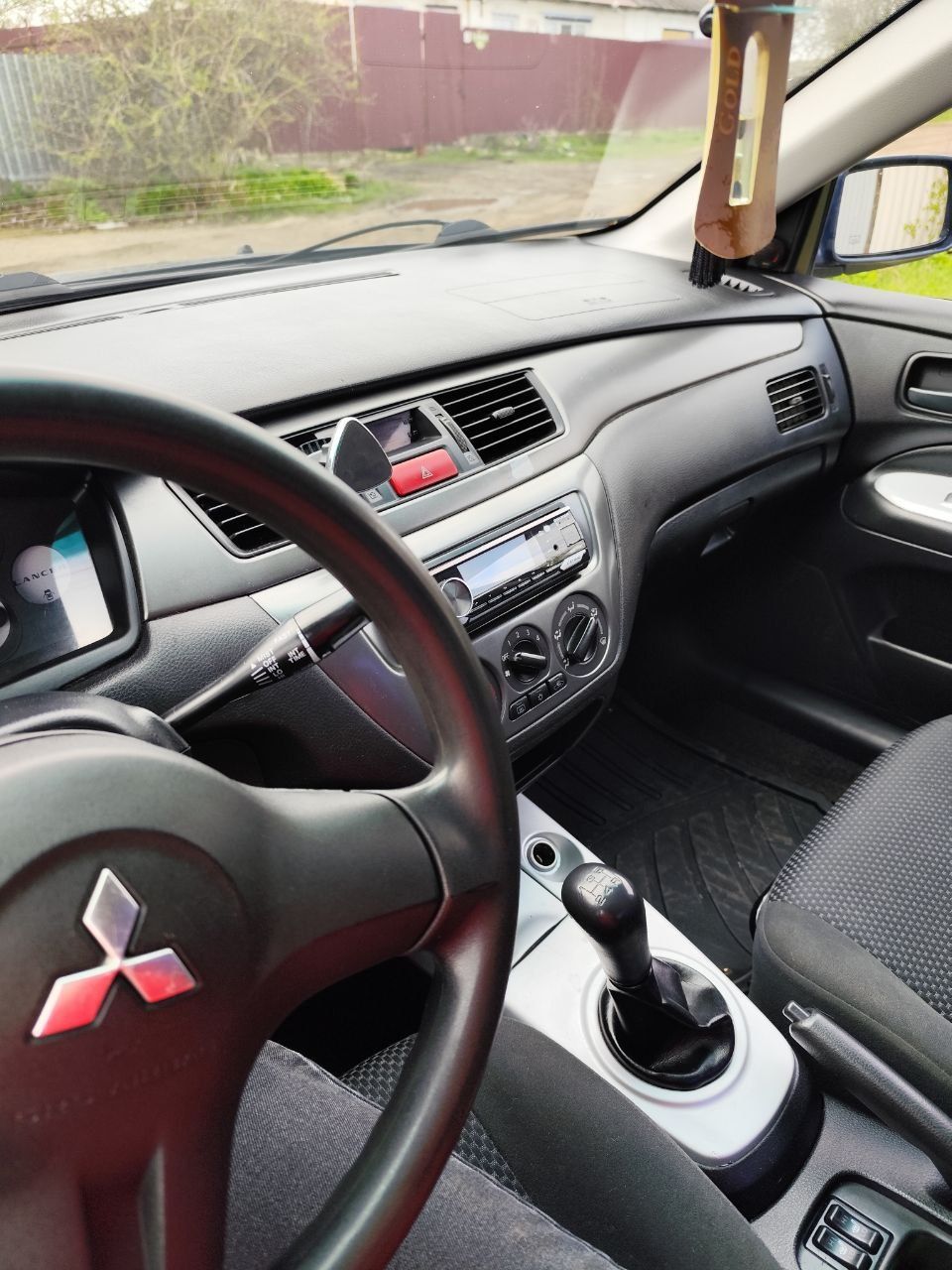 Mitsubishi lancer 9