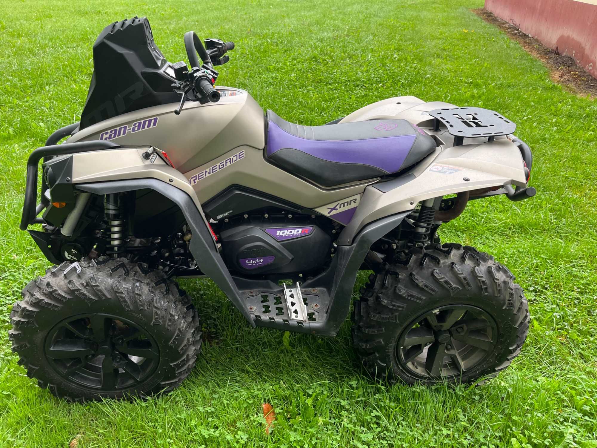 Can am Renegade XMR 1000R