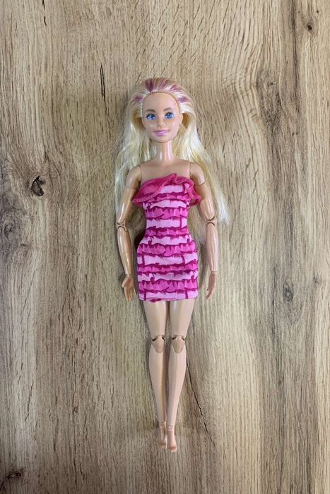 Одежда и аксессуары для кукол Barbie Барби