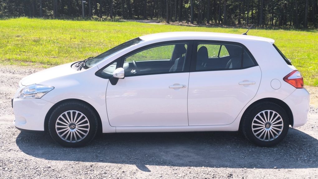 ///Piękna Toyota Auris 1,6 B Valve Matic 2010r LIFT z Niemiec///