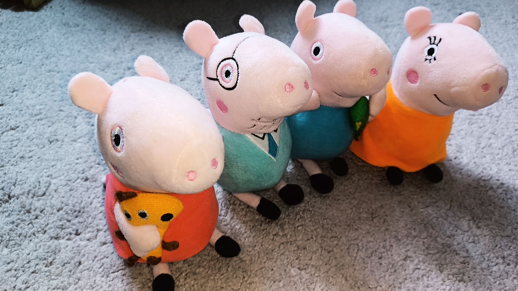 Maskotki Świnka Peppa Mama Peppa Tata Peppa George
