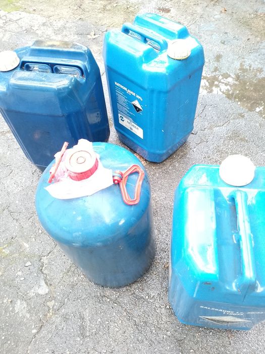 Канистры под топливо по 500 грн